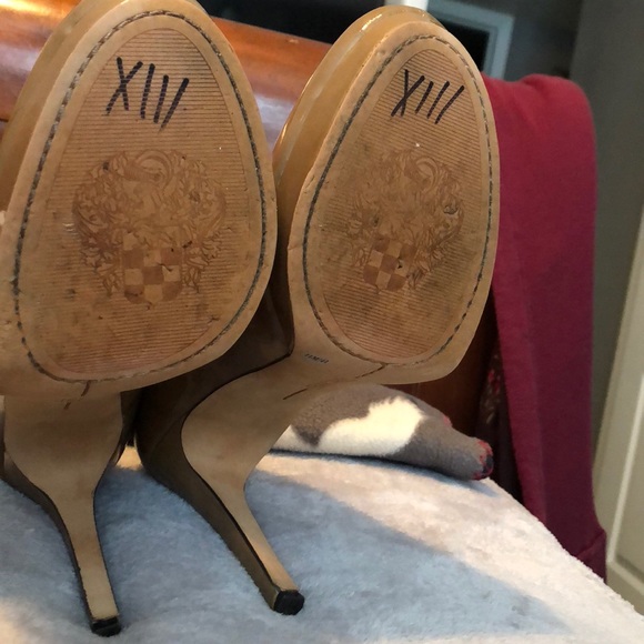 SZ 11 Vince Camuto Tan Heels 👠 - Picture 3 of 7